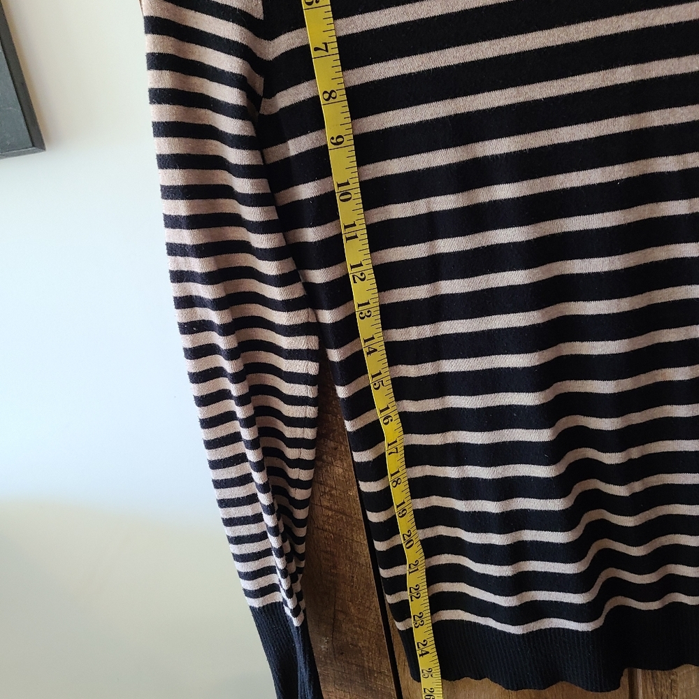 Express sweater - Picture 2 of 5